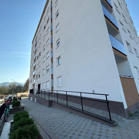 Apartman Vrbas 1 + Podzemna Garaza Banja Luka Eksteriør billede